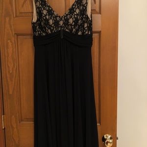 Jessica Howard Cocktail Lovely Little Black Dress. LBD sleeveless cocktail